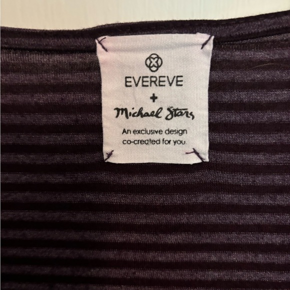 Evereve purple striped long sleeve t shirt with scoop neck in size large - Picture 2 of 4